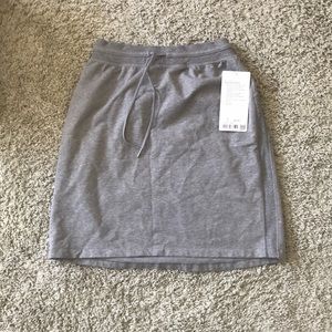 Lululemon Start Anew Skirt Grey Sz 6 NWT